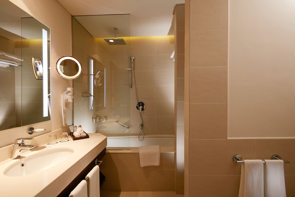 Royal M Hotel  Fujairah by Gewan