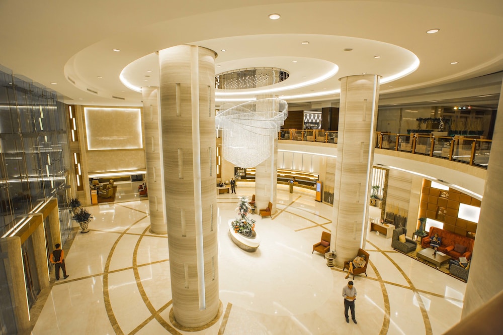 The Grand Fourwings Convention Hotel