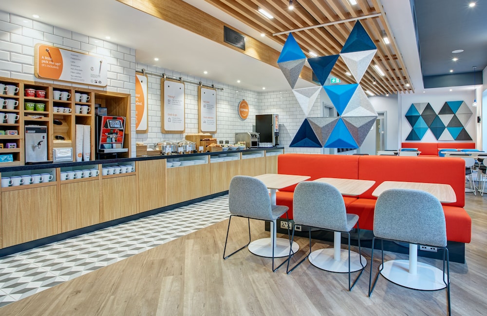 Holiday Inn Express London Ealing