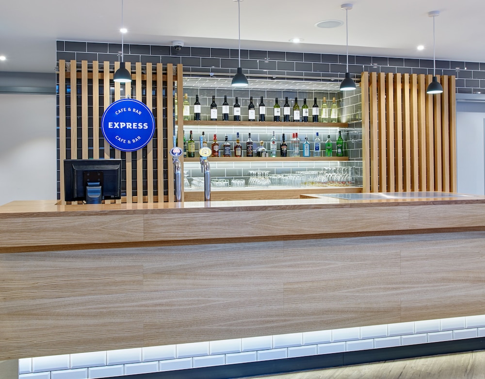 Holiday Inn Express London Ealing