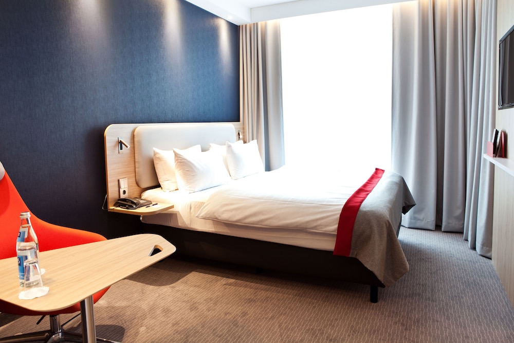 Holiday Inn Express Frankfurt Airport-Raunheim by IHG