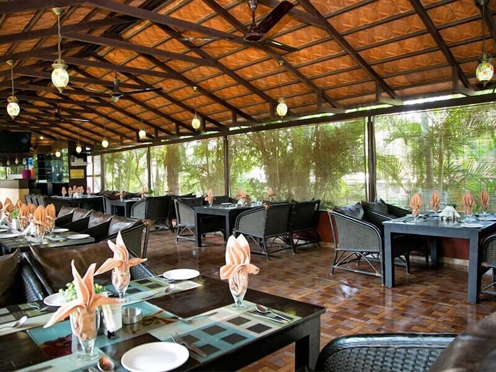 Hotel Hampi International