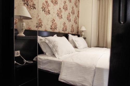 Hotel Four Brothers