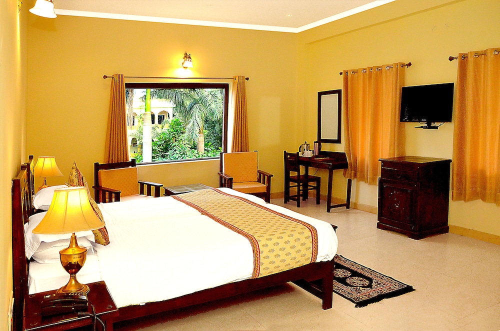 Raj Palace Resort