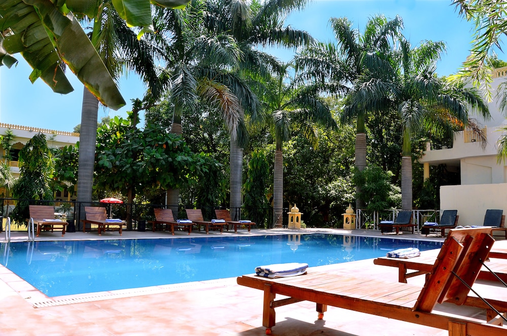 Raj Palace Resort