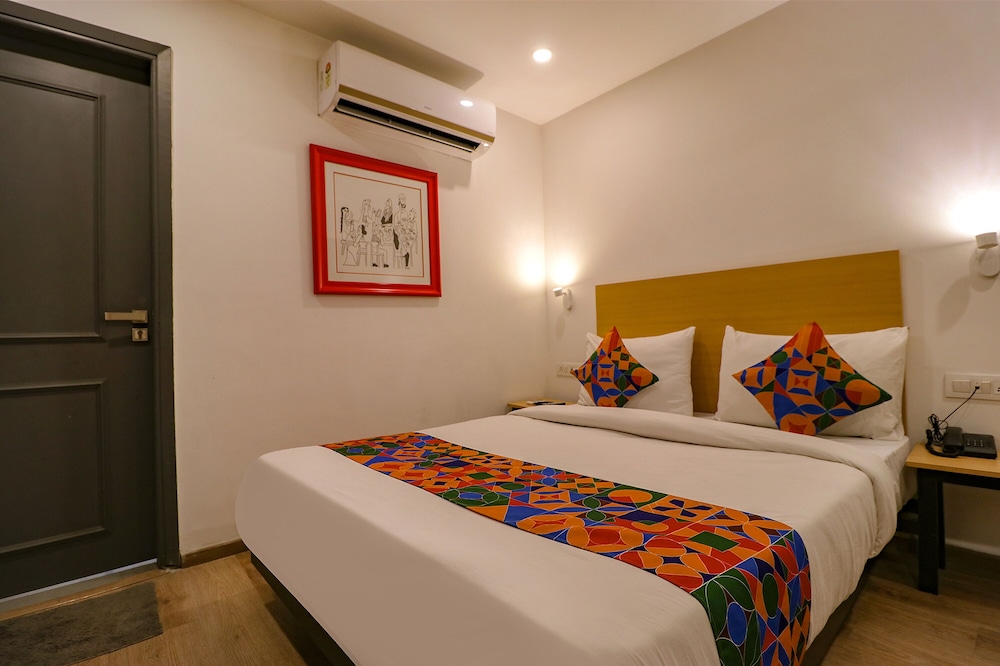 Qotel 007 Anand Vihar