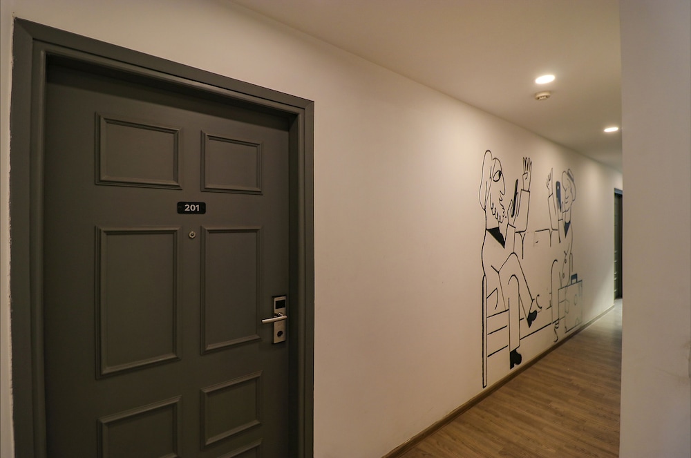 Qotel 007 Anand Vihar