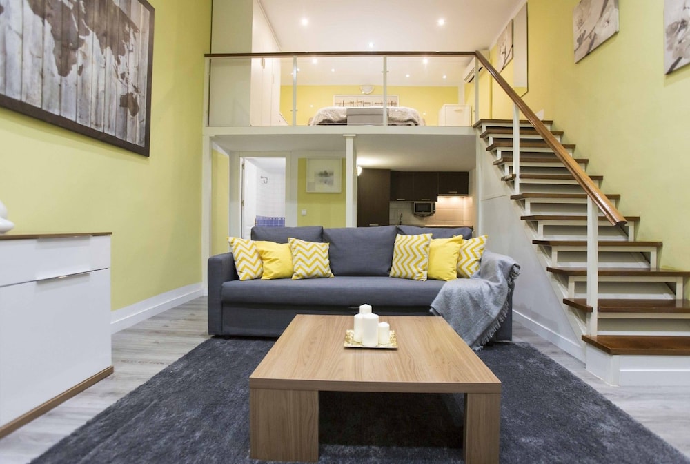 Forever Young Apartments Puerta del Sol