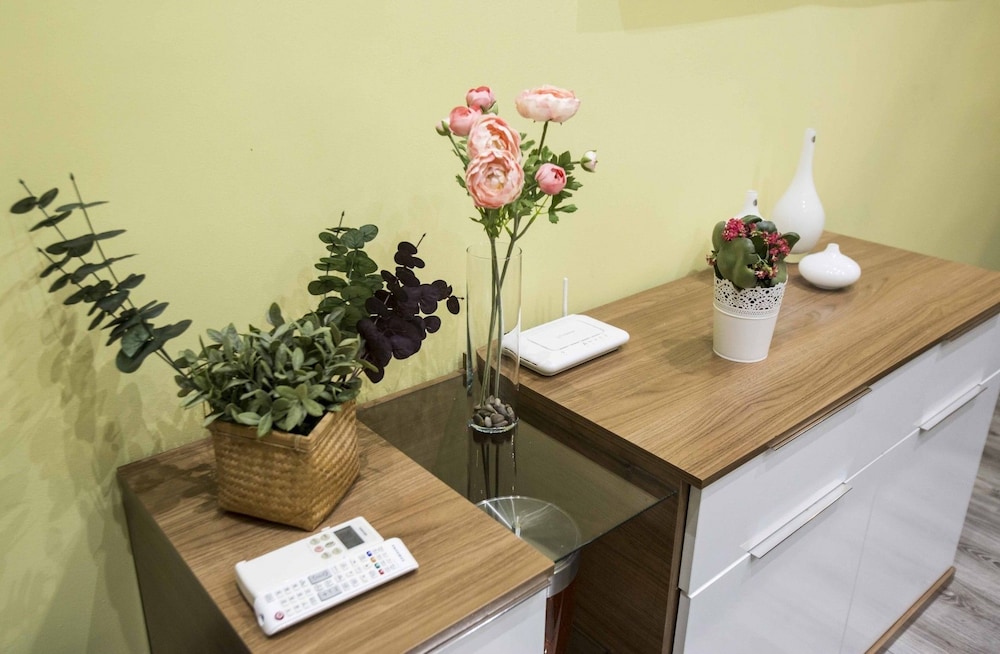 Forever Young Apartments Puerta del Sol