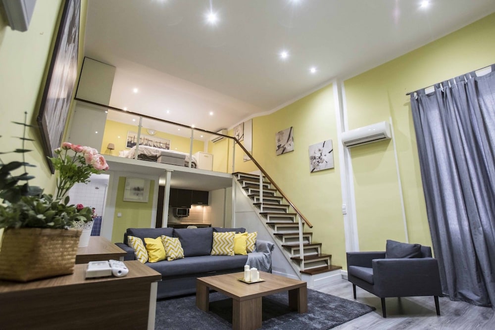 Forever Young Apartments Puerta del Sol