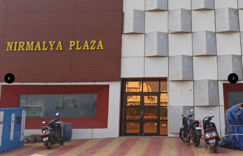 Hotel Nirmalya Plaza