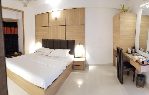 Roland Hotel, Kolkata