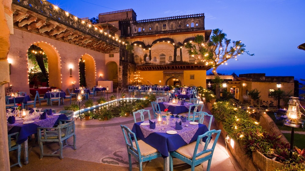 Neemrana Fort Palace