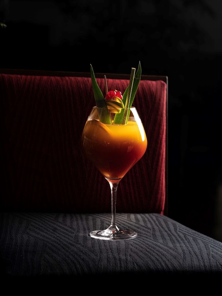 Golden Tulip Muscat