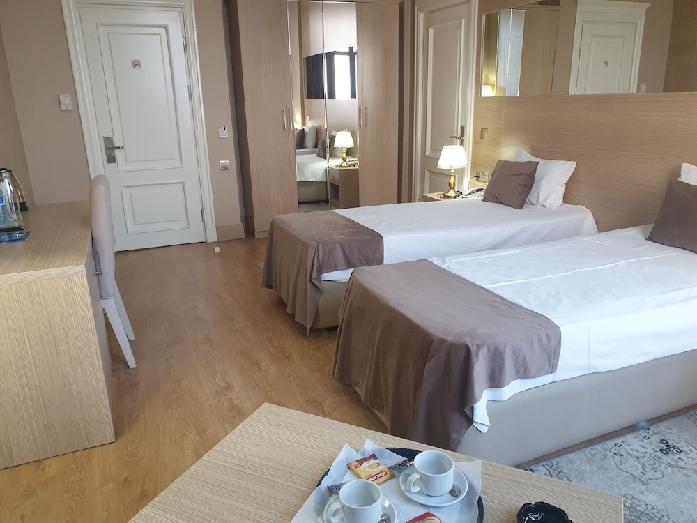 Nobel Hotel