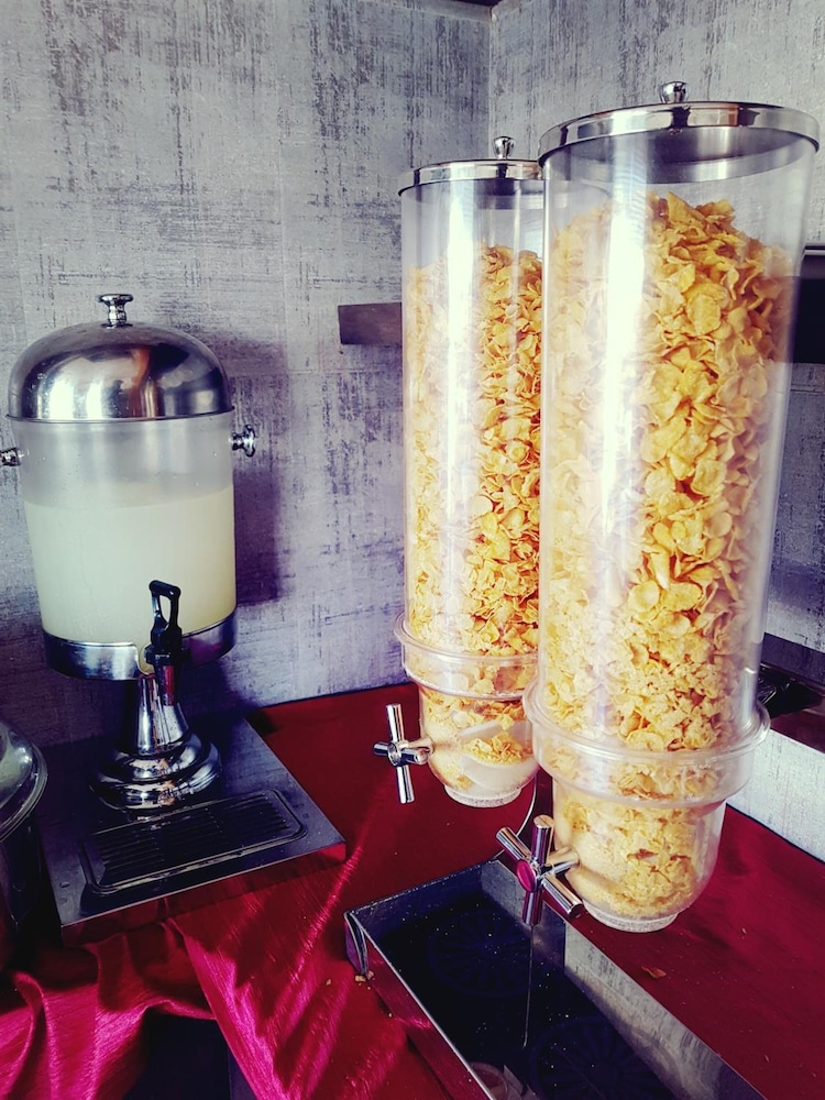 Hotel Santhi Bhavan