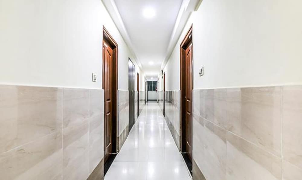 FabHotel Comfort Inn