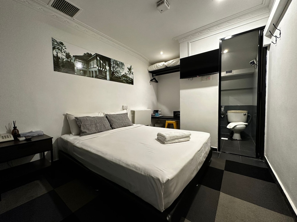 Check-Inn at Little India