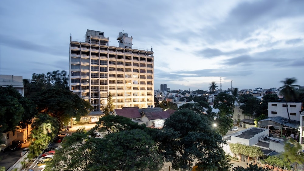 Hotel Woodlands