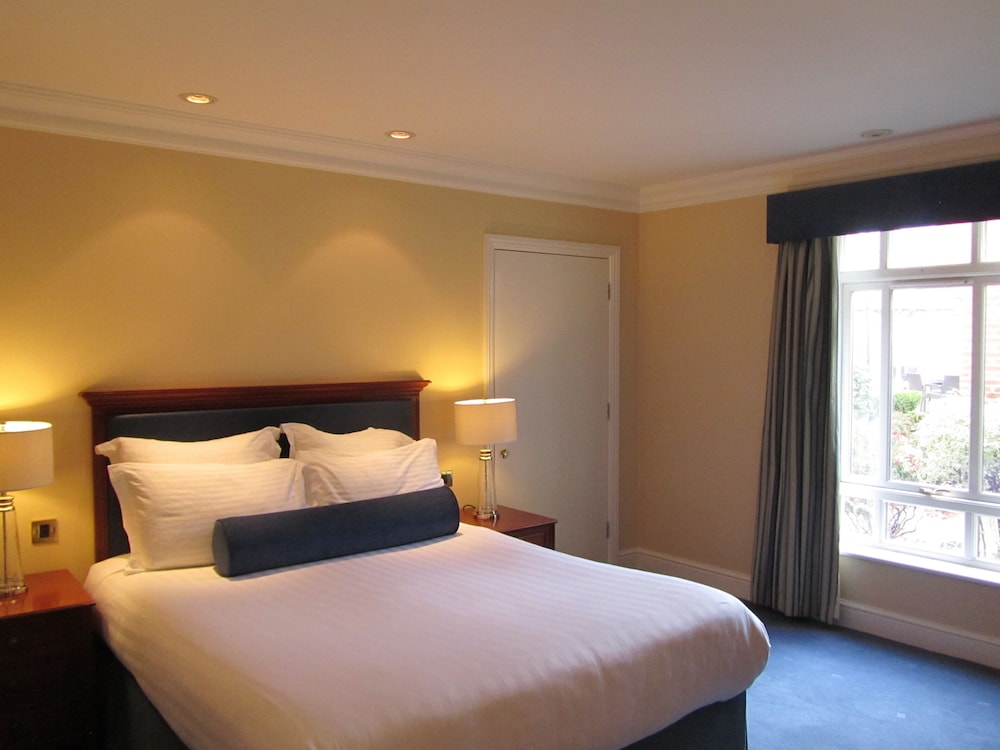 Best Western Plus Birmingham NEC Meriden Manor Hotel