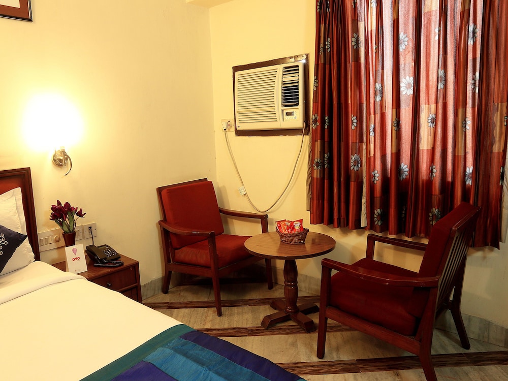 OYO 4621 Hotel Camac Plaza