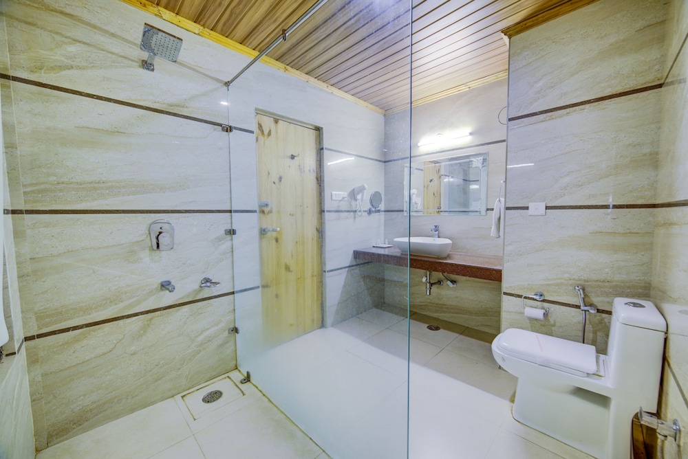 Grace Resort and Spa, Manali (A Mountain View Resort)