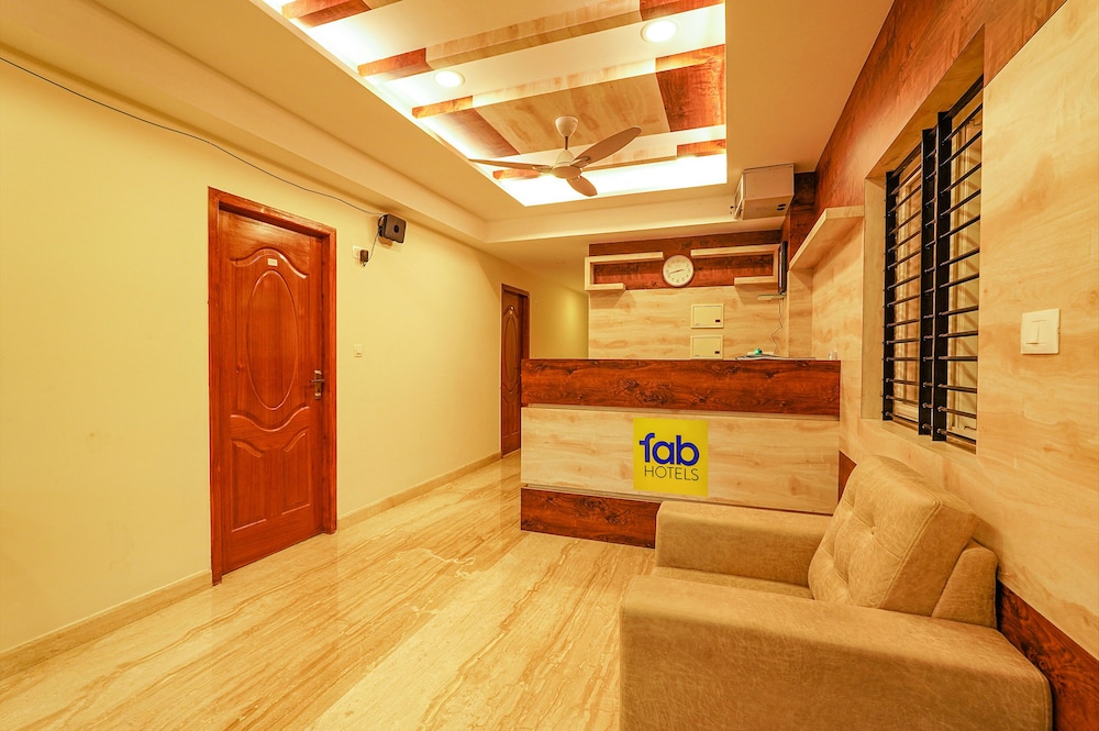 FabHotel Shakthi Suites