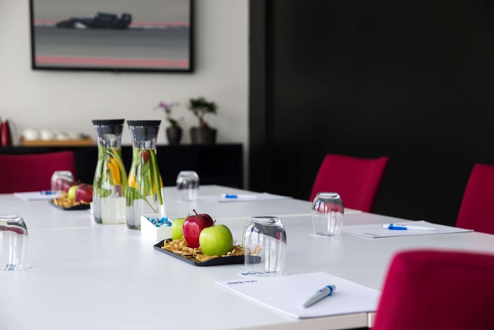 Park Inn by Radisson Dubai Motor City
