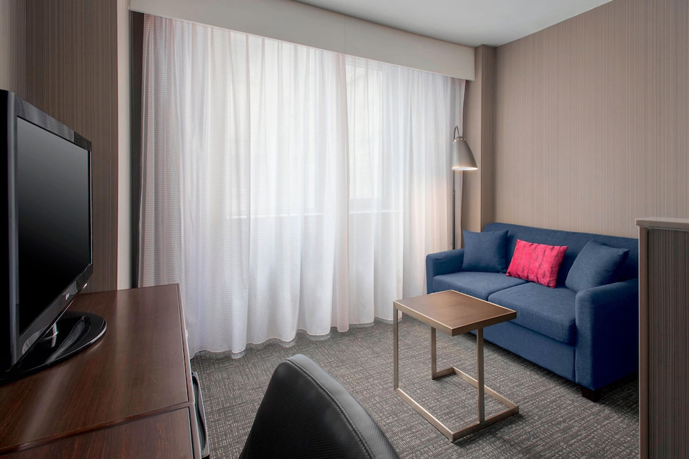 Courtyard by Marriott New York Manhattan/SoHo