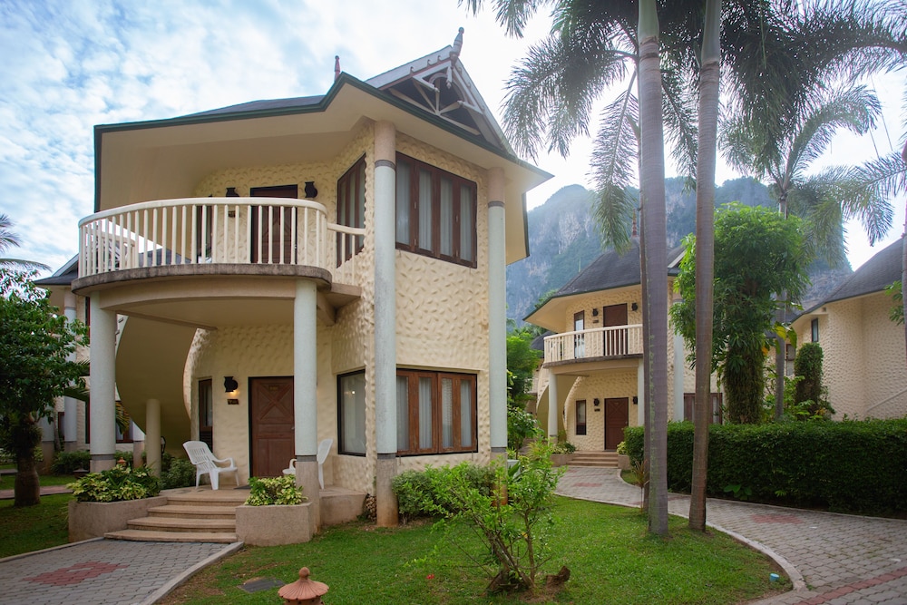 Golden Beach Resort