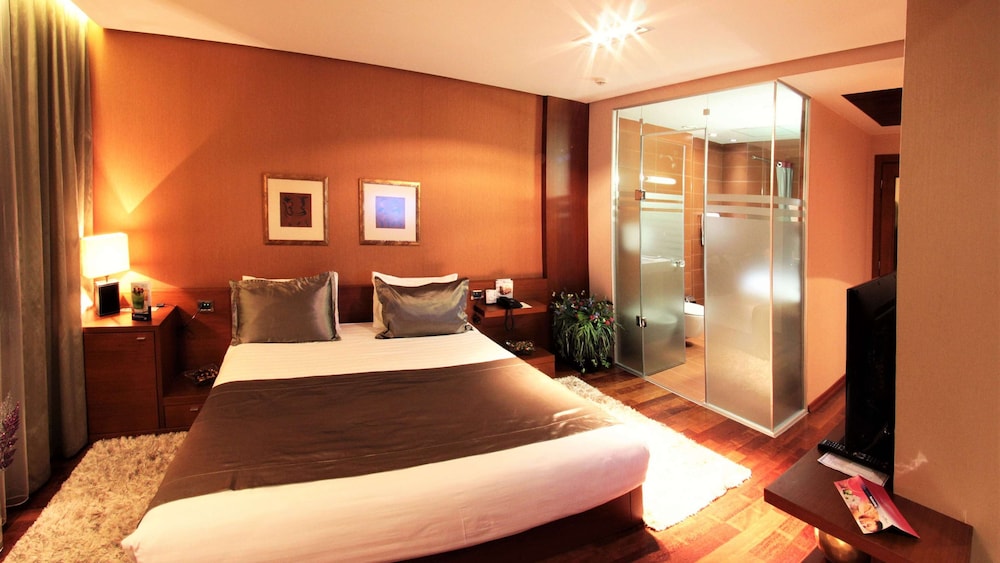 Tirana International Hotel & Conference Centre