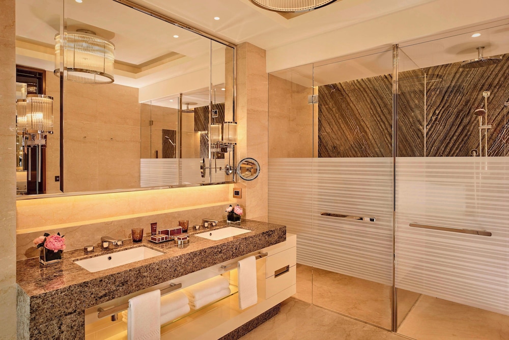The Ritz-Carlton, Astana
