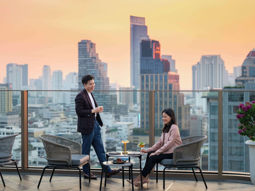 Mercure Bangkok Surawong
