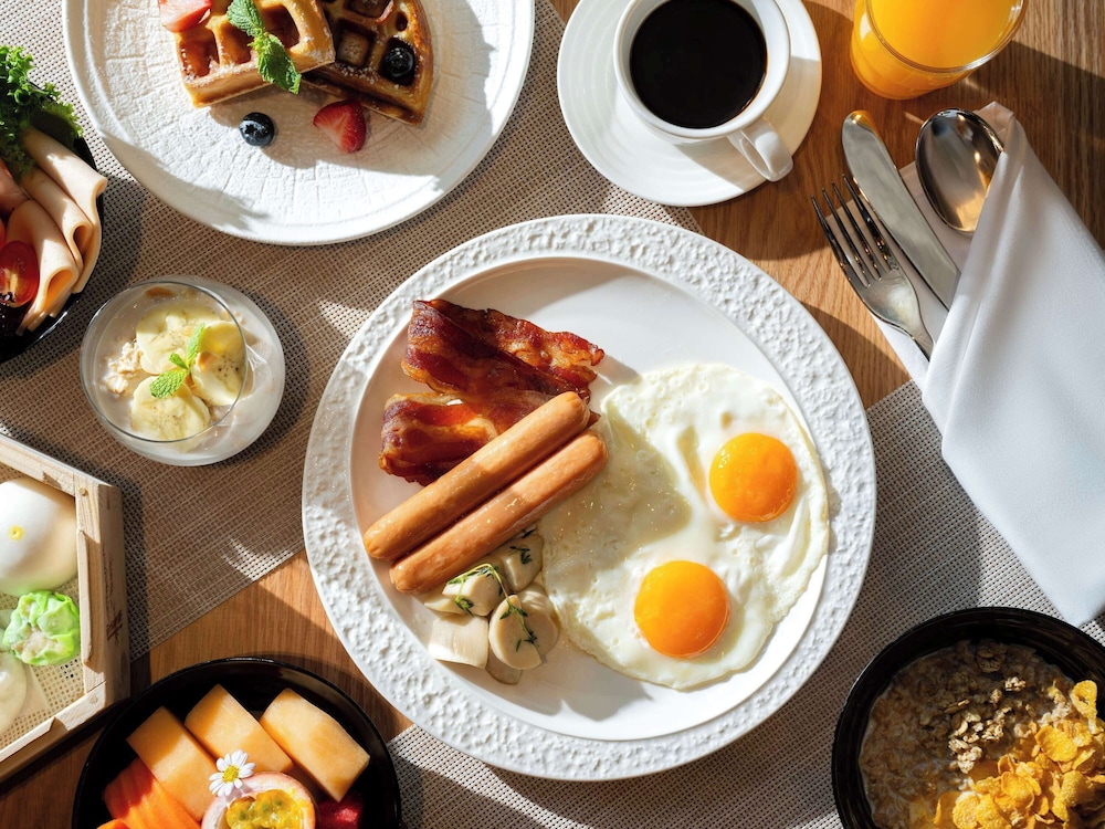Mercure Bangkok Surawong