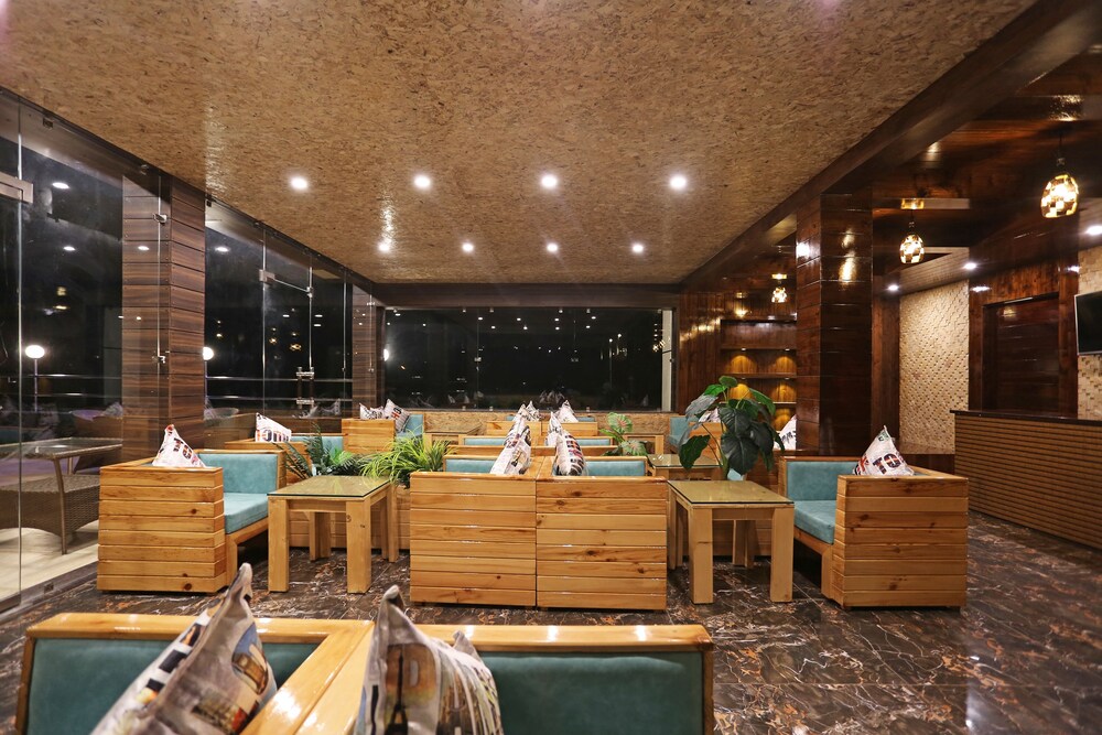 Hotel Winterline Inn Near St Francis Monastery