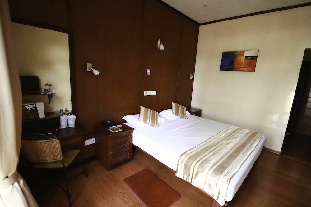 Colombo City Hotel