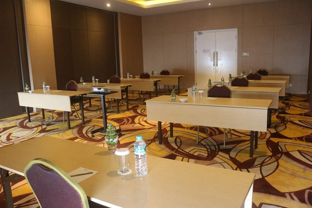 Citadines Connect Airport Jakarta