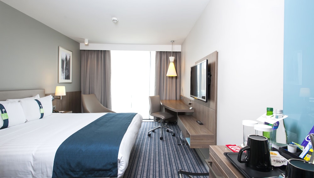 Holiday Inn London - West by IHG