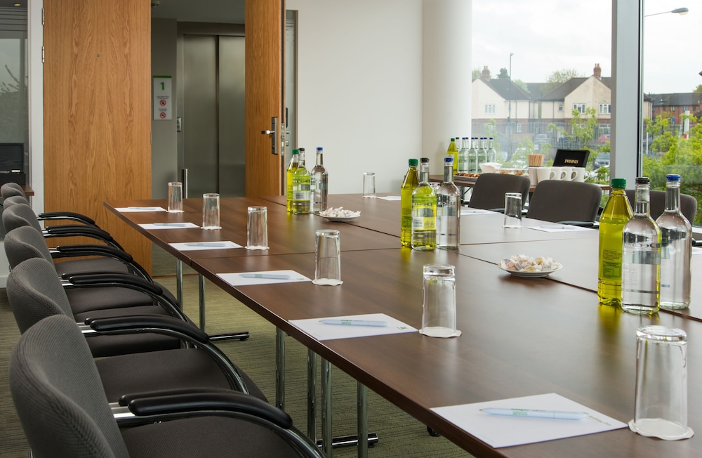 Holiday Inn London - West by IHG