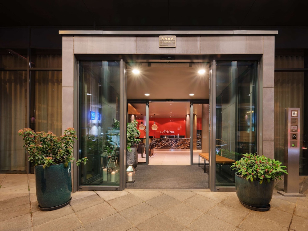 Adina Apartment Hotel Frankfurt Neue Oper