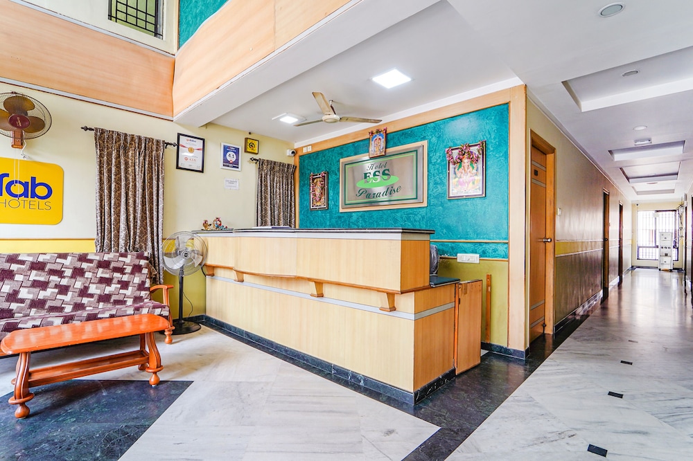 FabHotel ESS Paradise