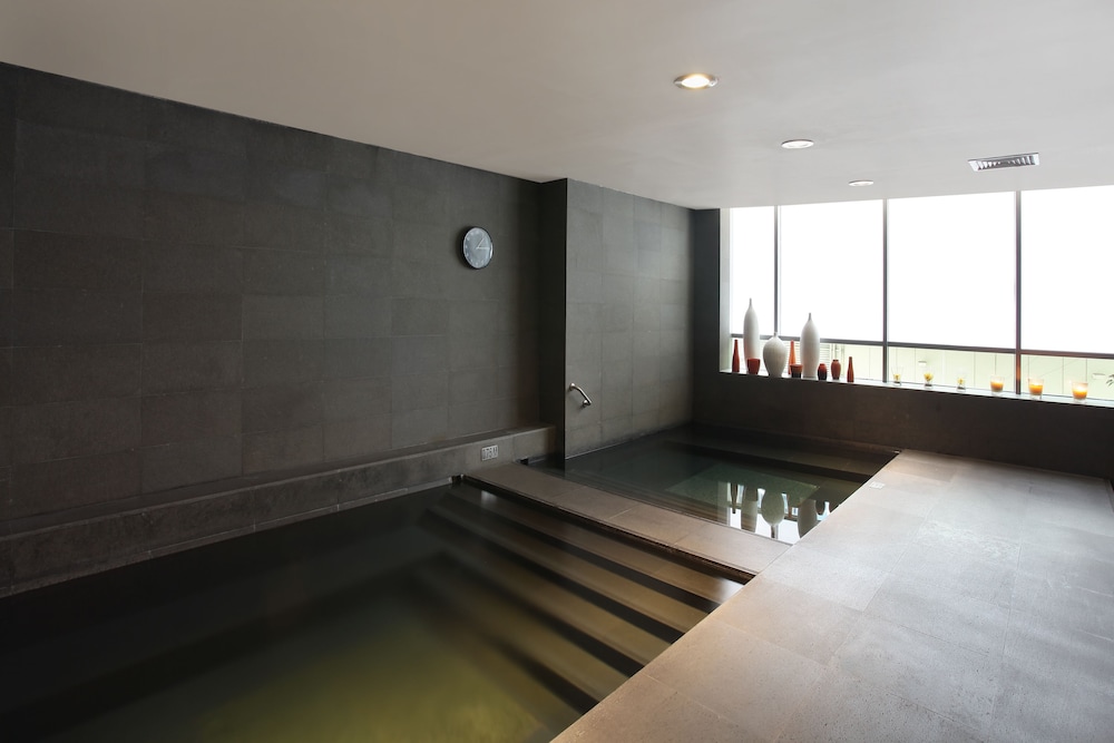 Pan Pacific Serviced Suites Orchard, Singapore