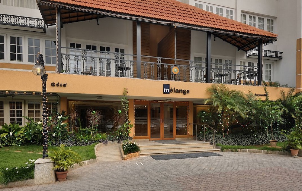Melange - Opp UB City