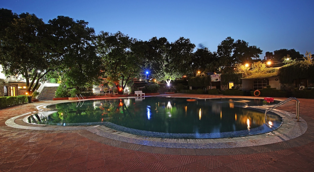 Wood Castle Spa Resort Corbett