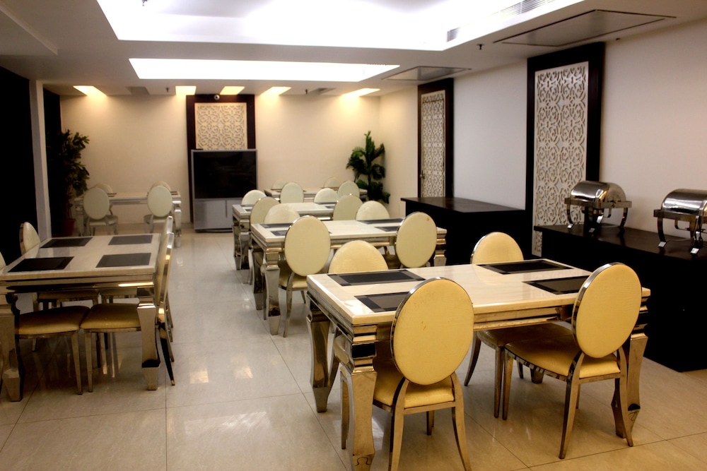 Hotel Aman Deluxe