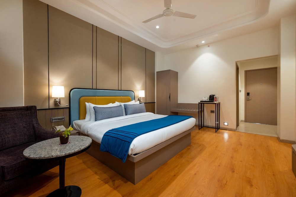 Hotel Express Inn