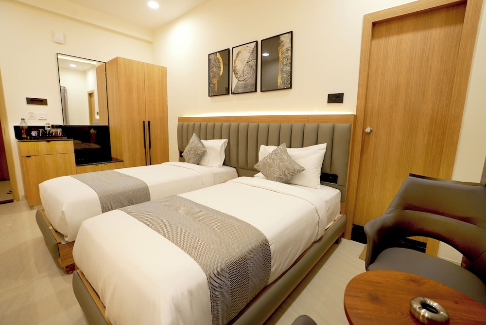 Oak Business Hotel