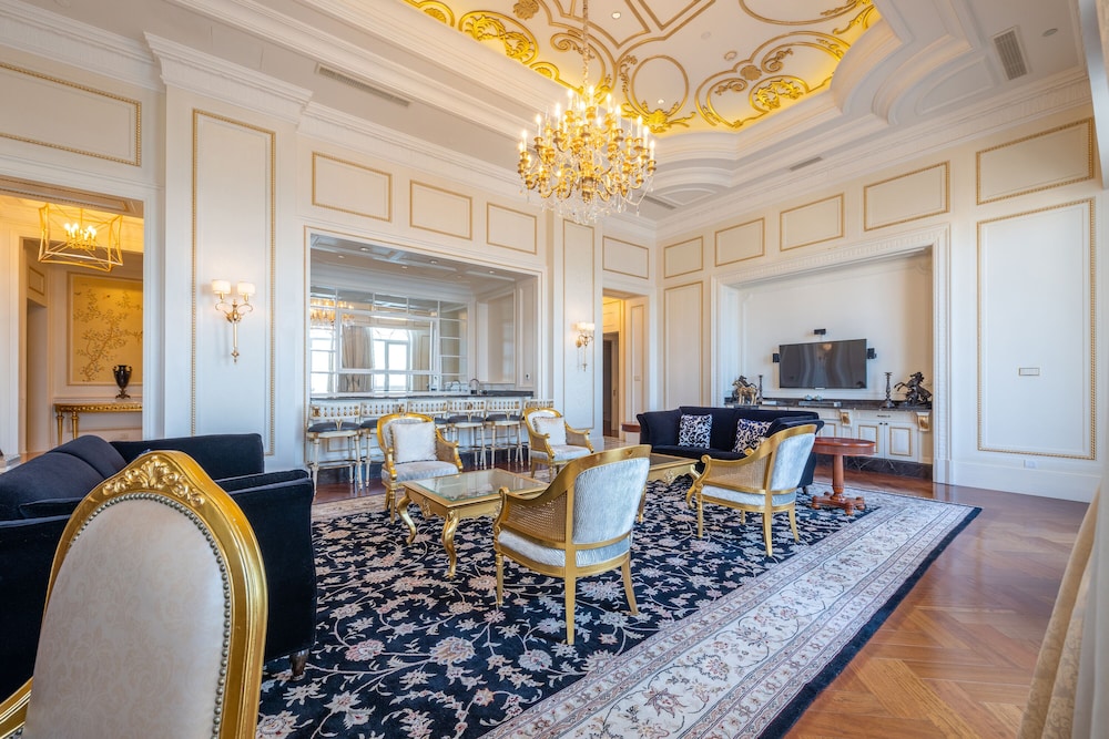 The Castle Hotel, a Luxury Collection Hotel, Dalian