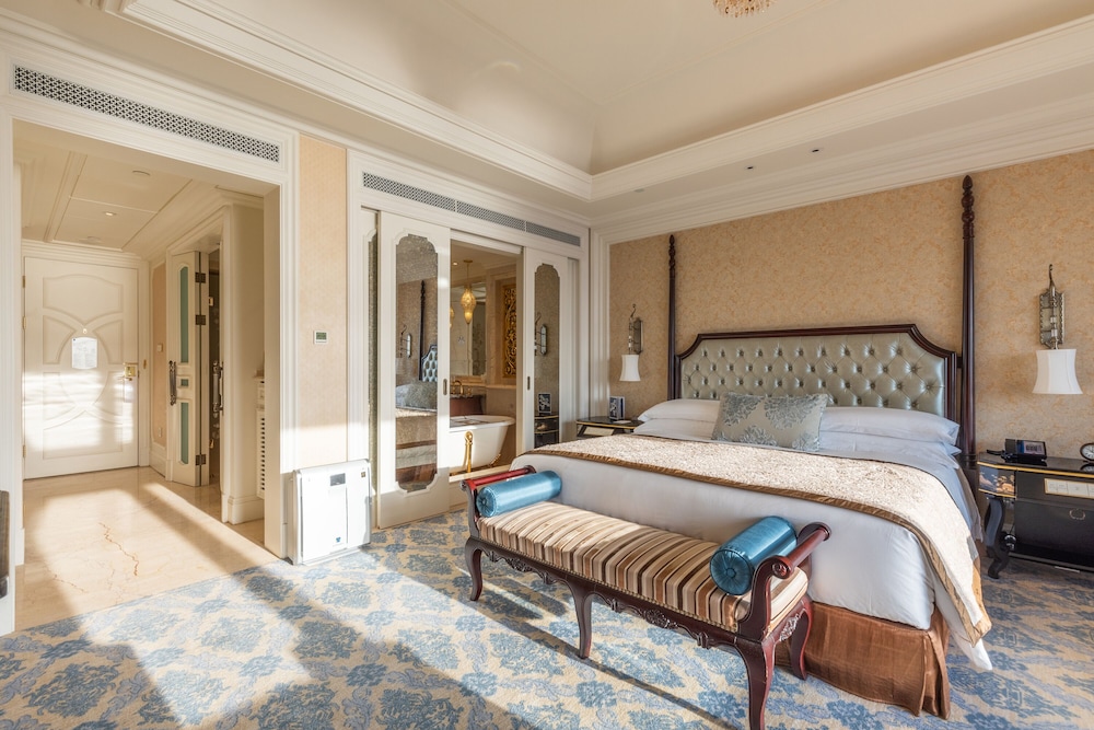 The Castle Hotel, a Luxury Collection Hotel, Dalian