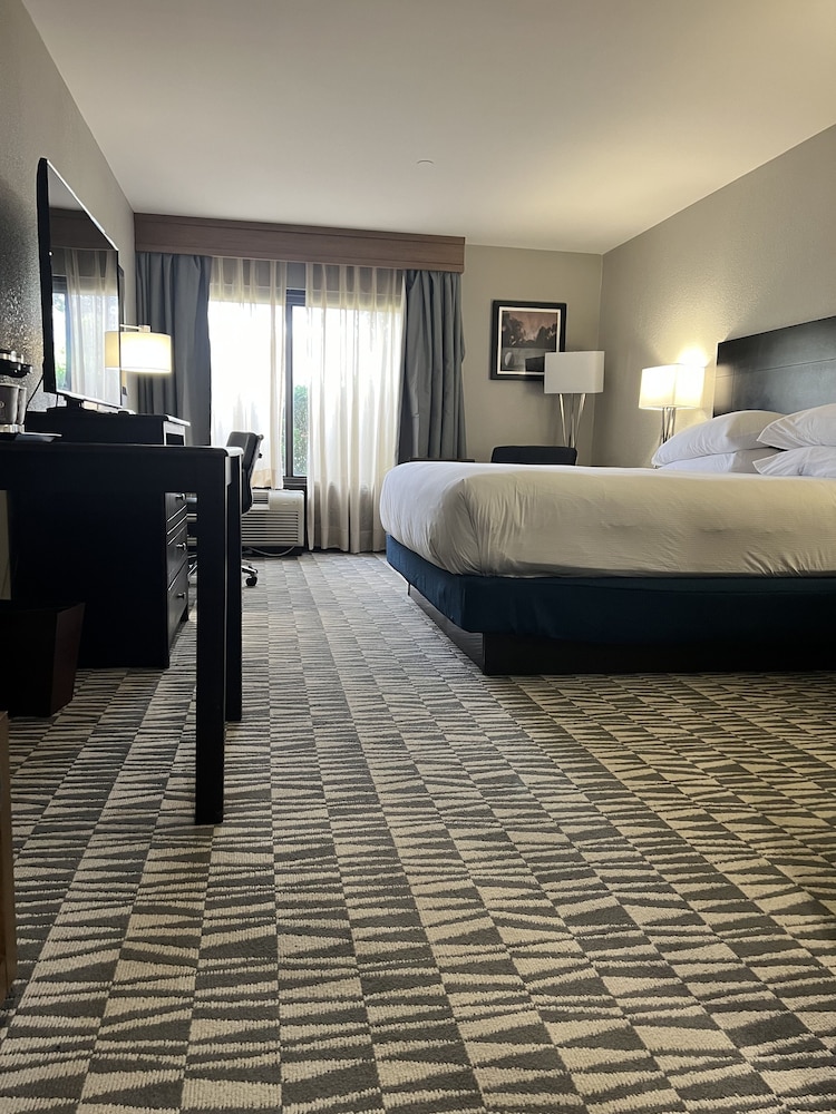 DoubleTree by Hilton Hotel Augusta